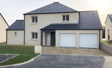Photo maison à étage avec garage en Mayenne